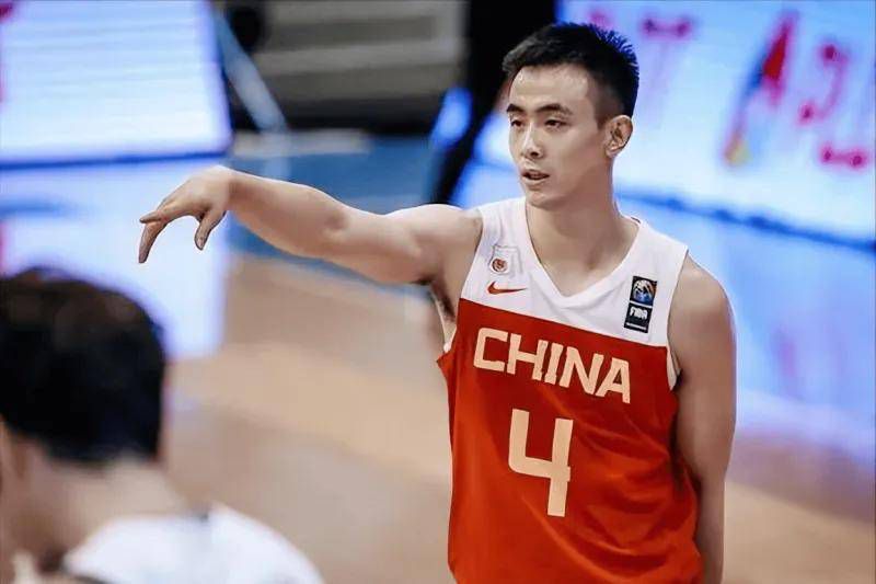 奇怪的她